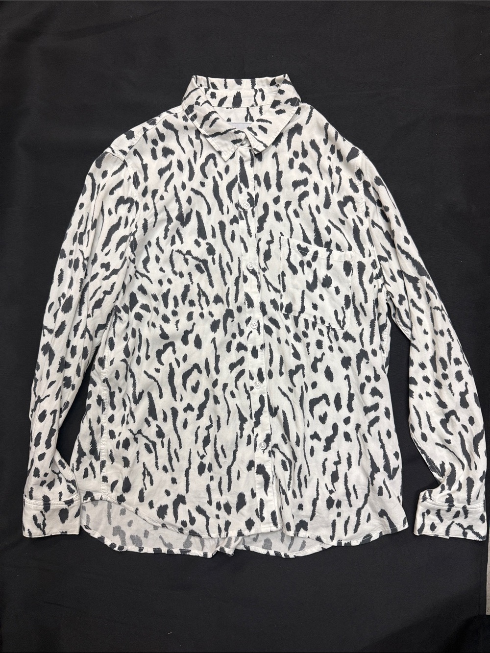 Rails Rocsi Shirt in ivory Cheetah size Small